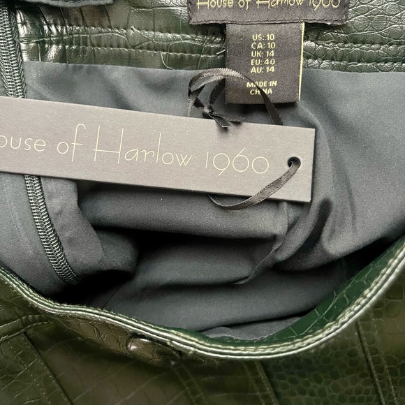 HOUSE OF HARLOW- NEW NWT Faux crocodile mini skirt - Picture 4 of 5
